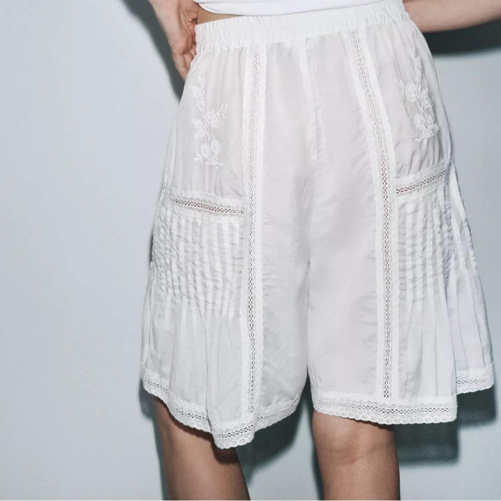 ZARA EMBROIDERED LACE BERMUDA SHORTS LIMITED - Picture 4 of 13